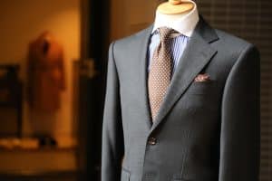 Statement Accessories Gaining Popularity in Offices