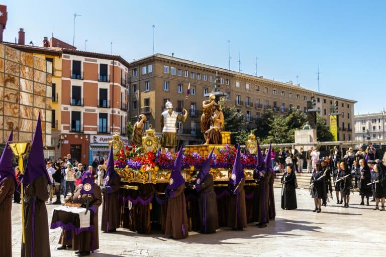 Festival Parades With Unforgettable Floats