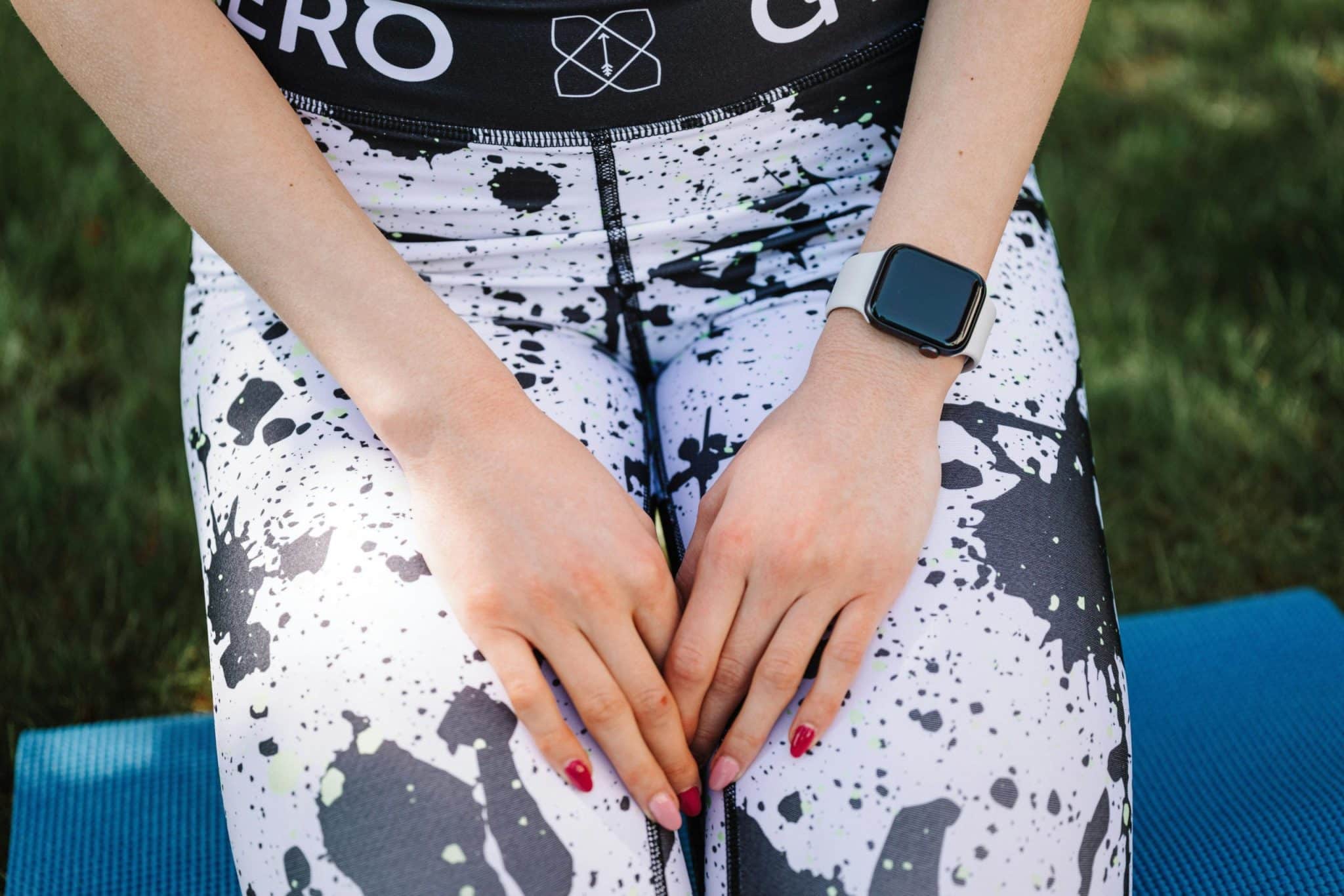 Fitness mats tracking exercises and progress