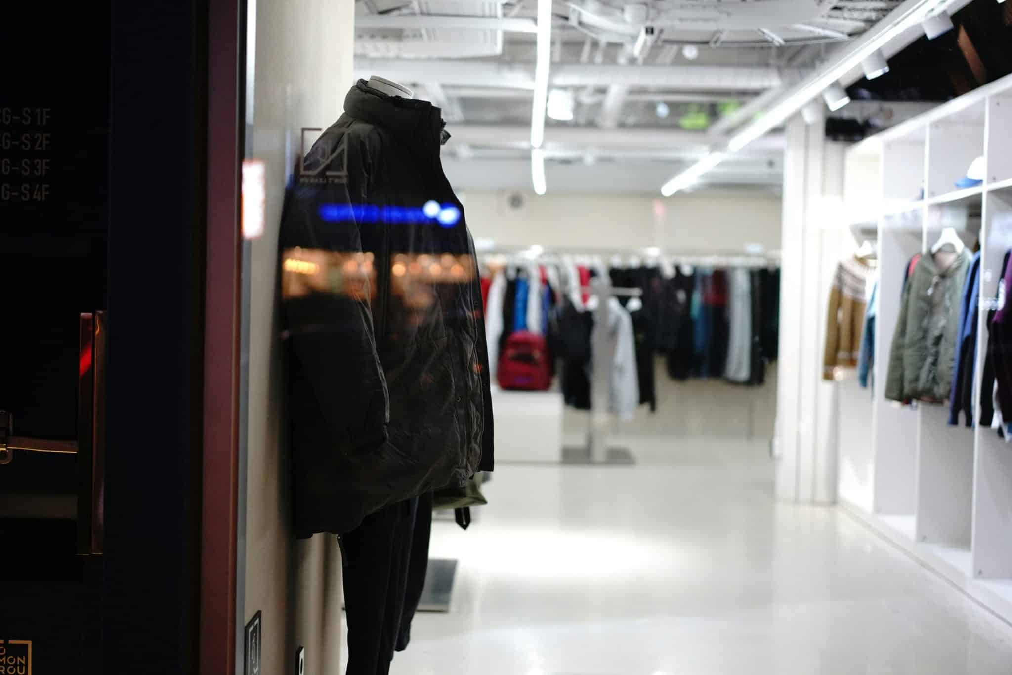 Retail Workers and Fashionable Uniforms