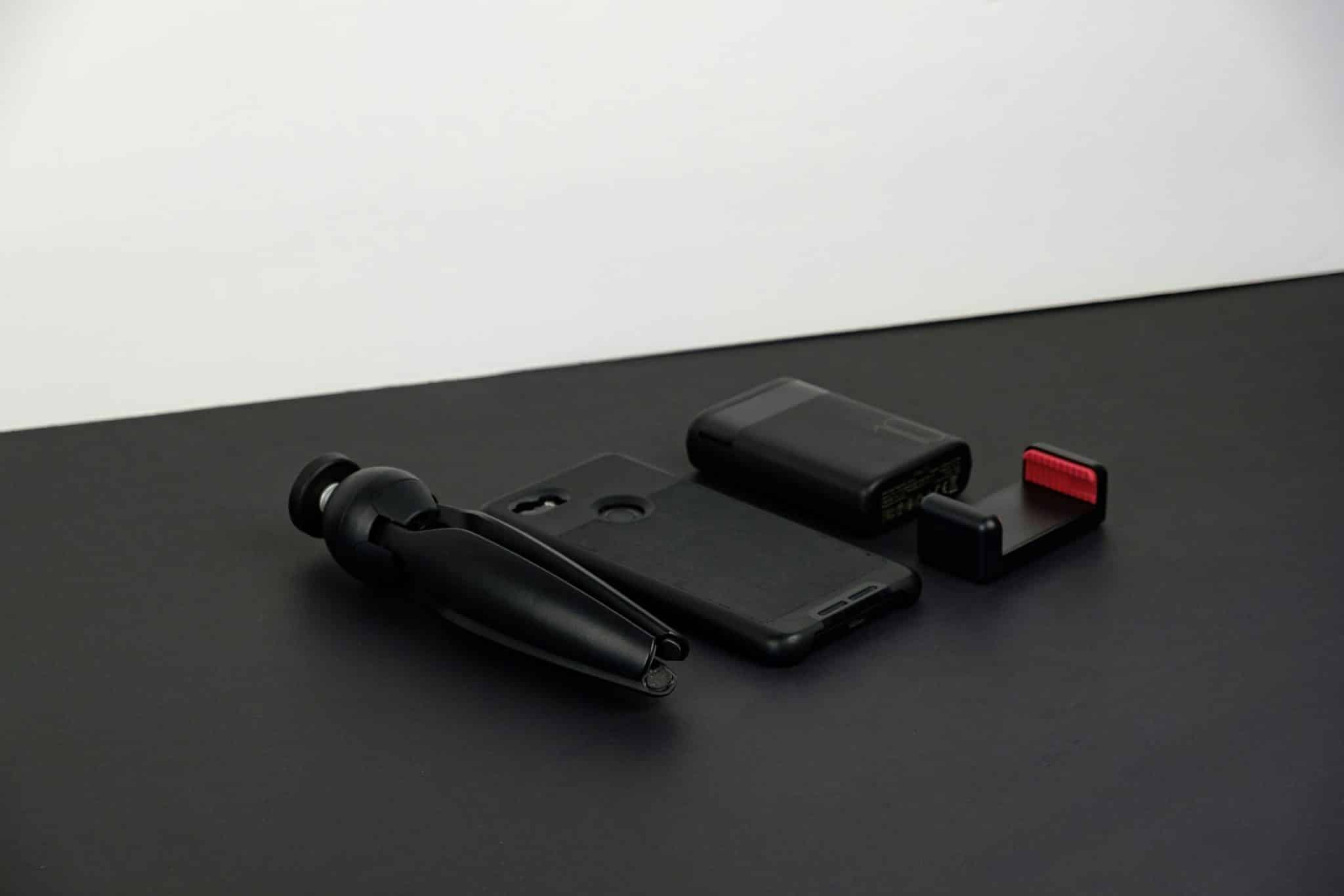 Power strips wirelessly charging gadgets