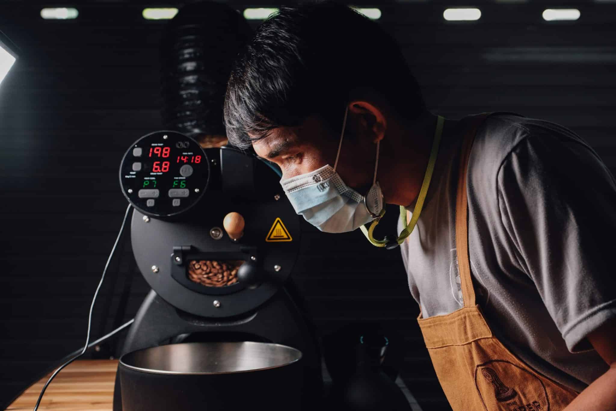 Watches measuring ECG and blood oxygen