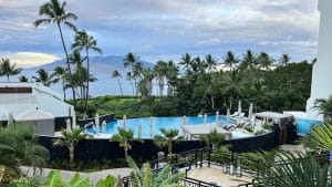 Luxury Resorts for Romantic Escapes