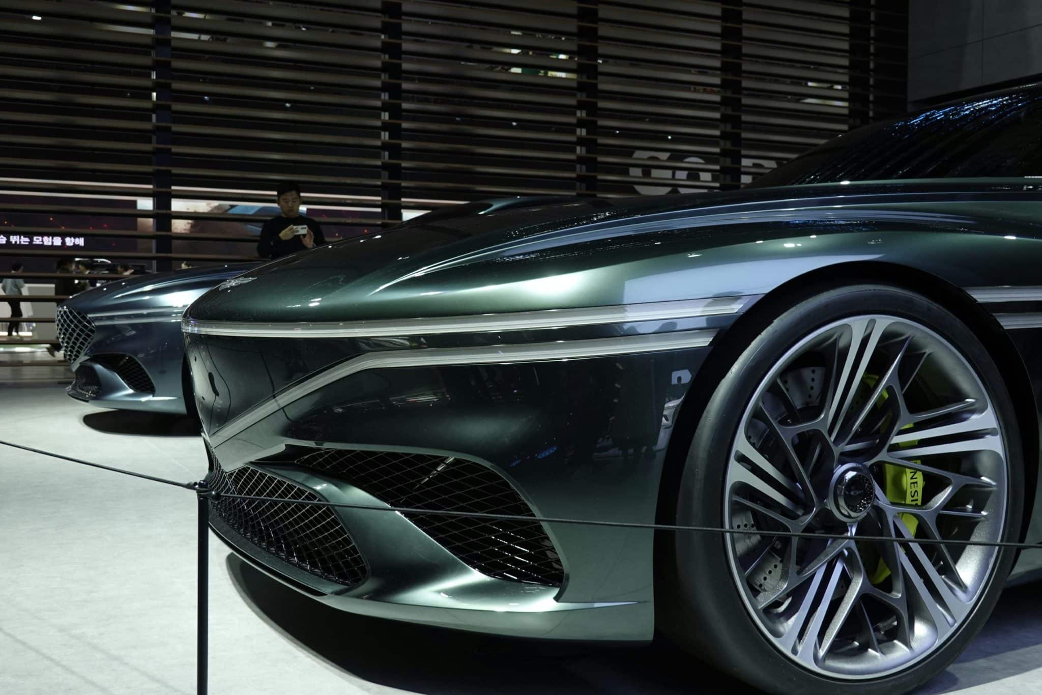Luxury Supercars That Push the Boundaries of Speed and Style
