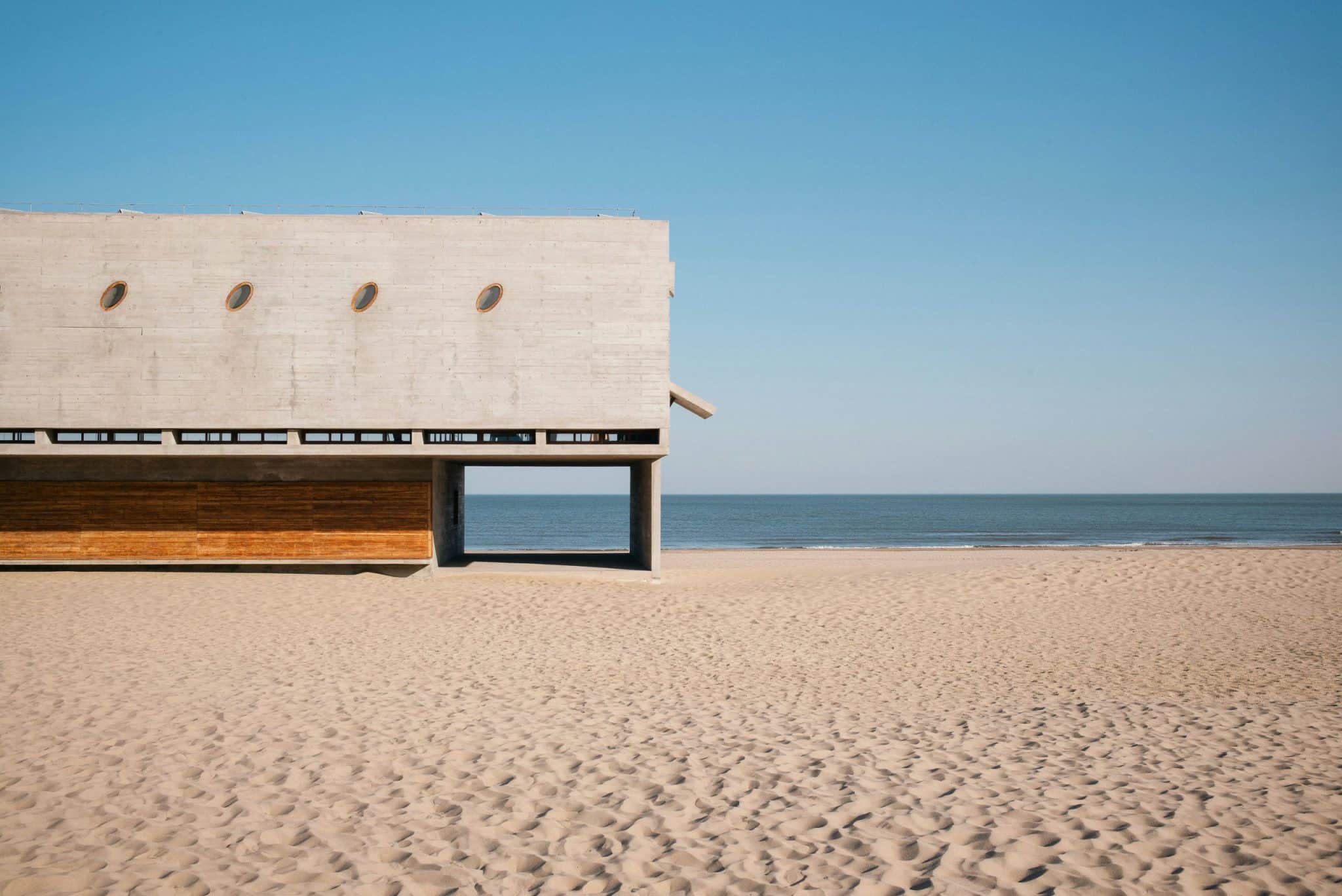 Architects and Their Minimalist Wardrobes