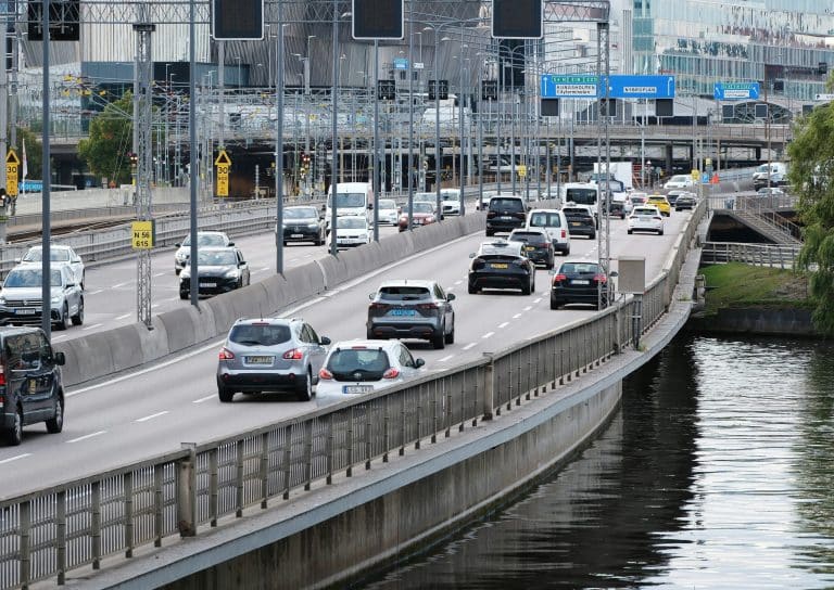 Hybrid Vehicles Offer a Bridge to a Greener Tomorrow